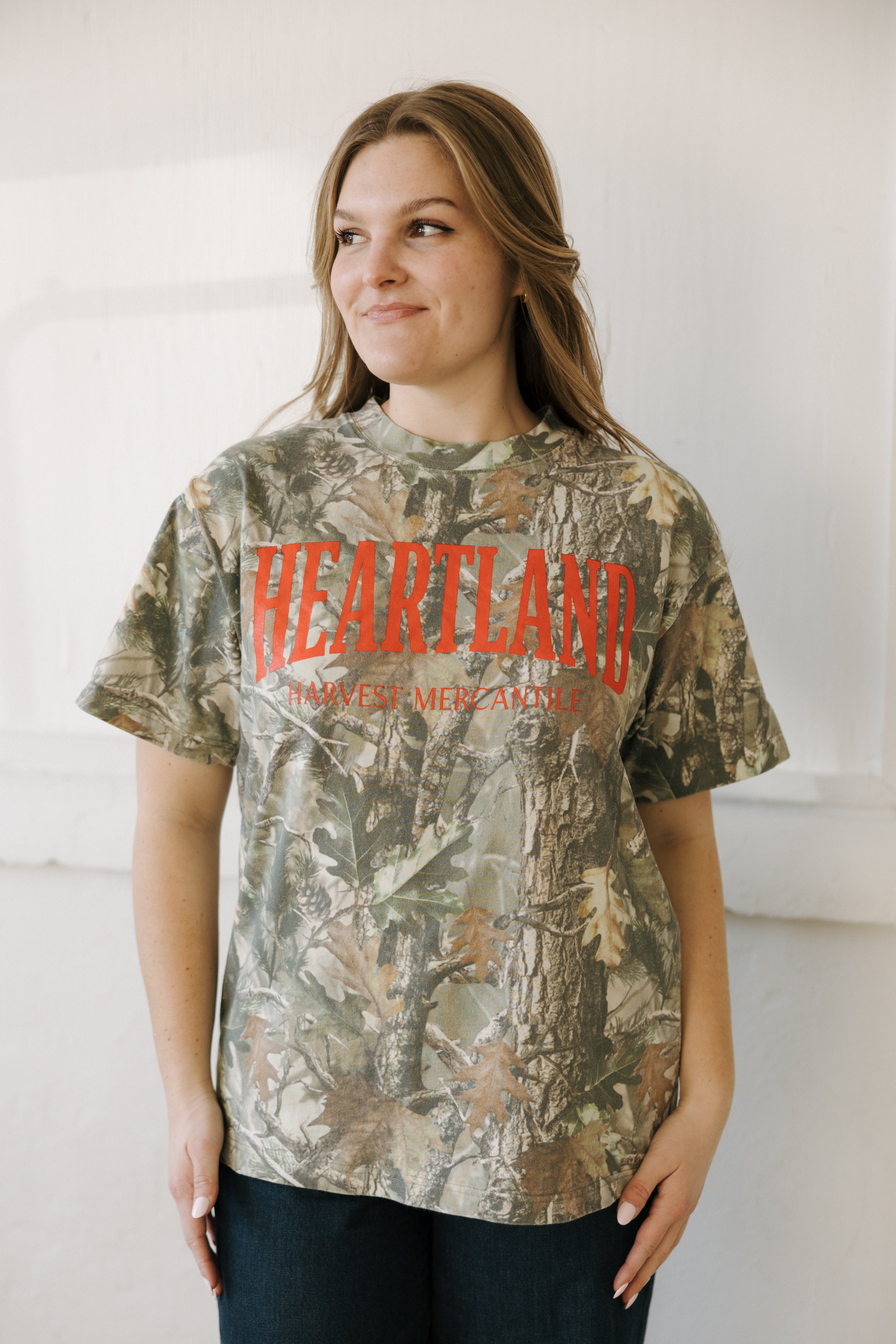 CAMO HEARTLAND TEE