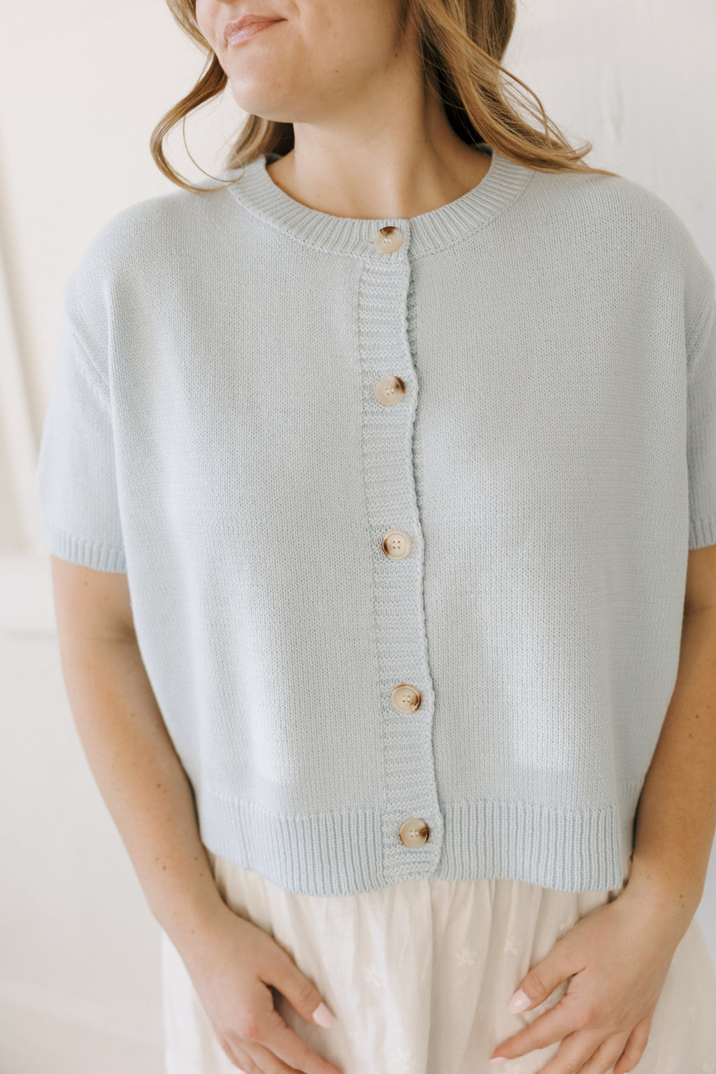 SHORT SLEEVE SWEATER CARDIGAN