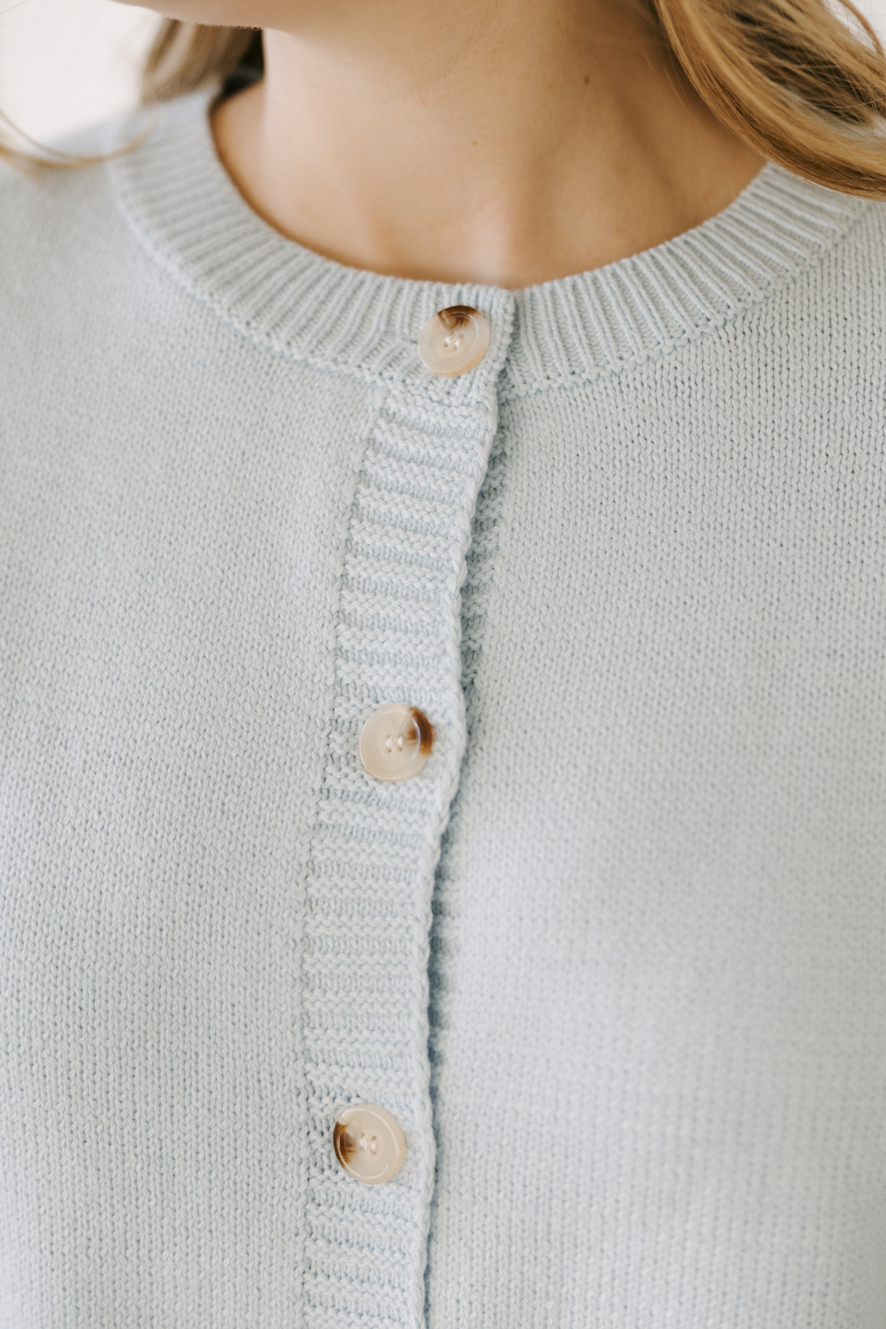 SHORT SLEEVE SWEATER CARDIGAN