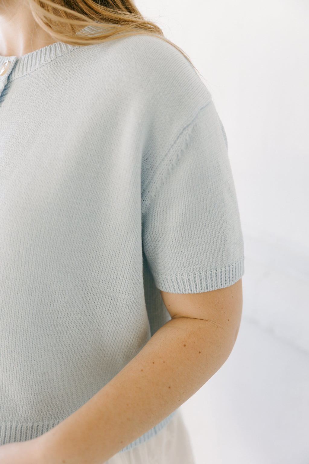 SHORT SLEEVE SWEATER CARDIGAN