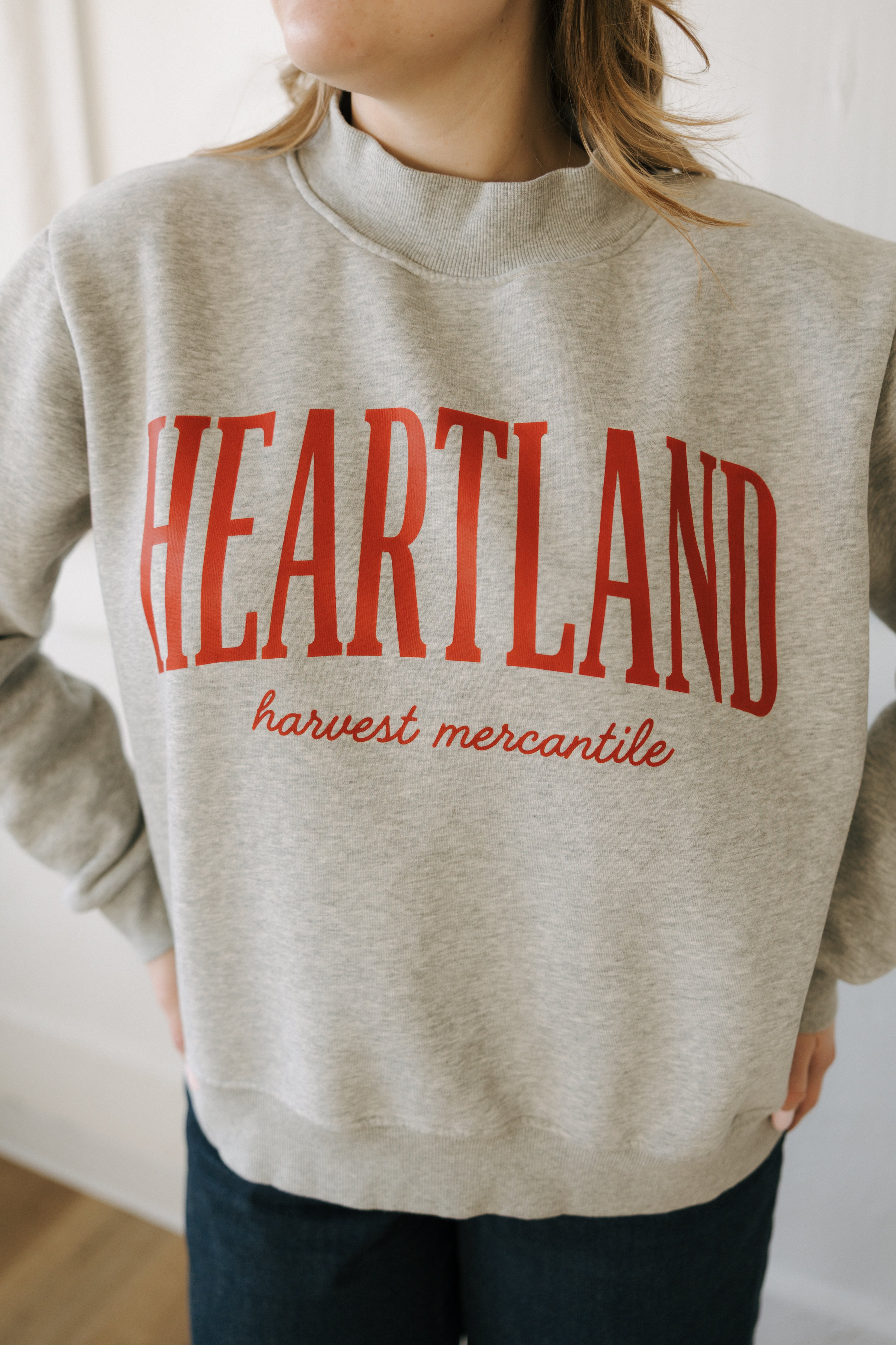 HEARTLAND MOCK NECK SWEATSHIRT