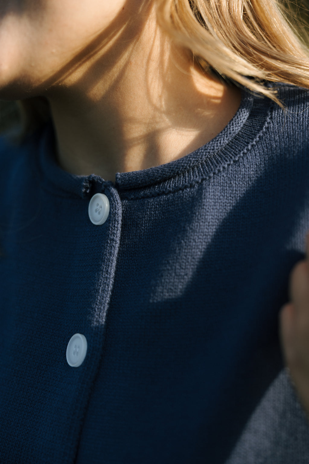 LONDON SWEATER BUTTON-UP VEST