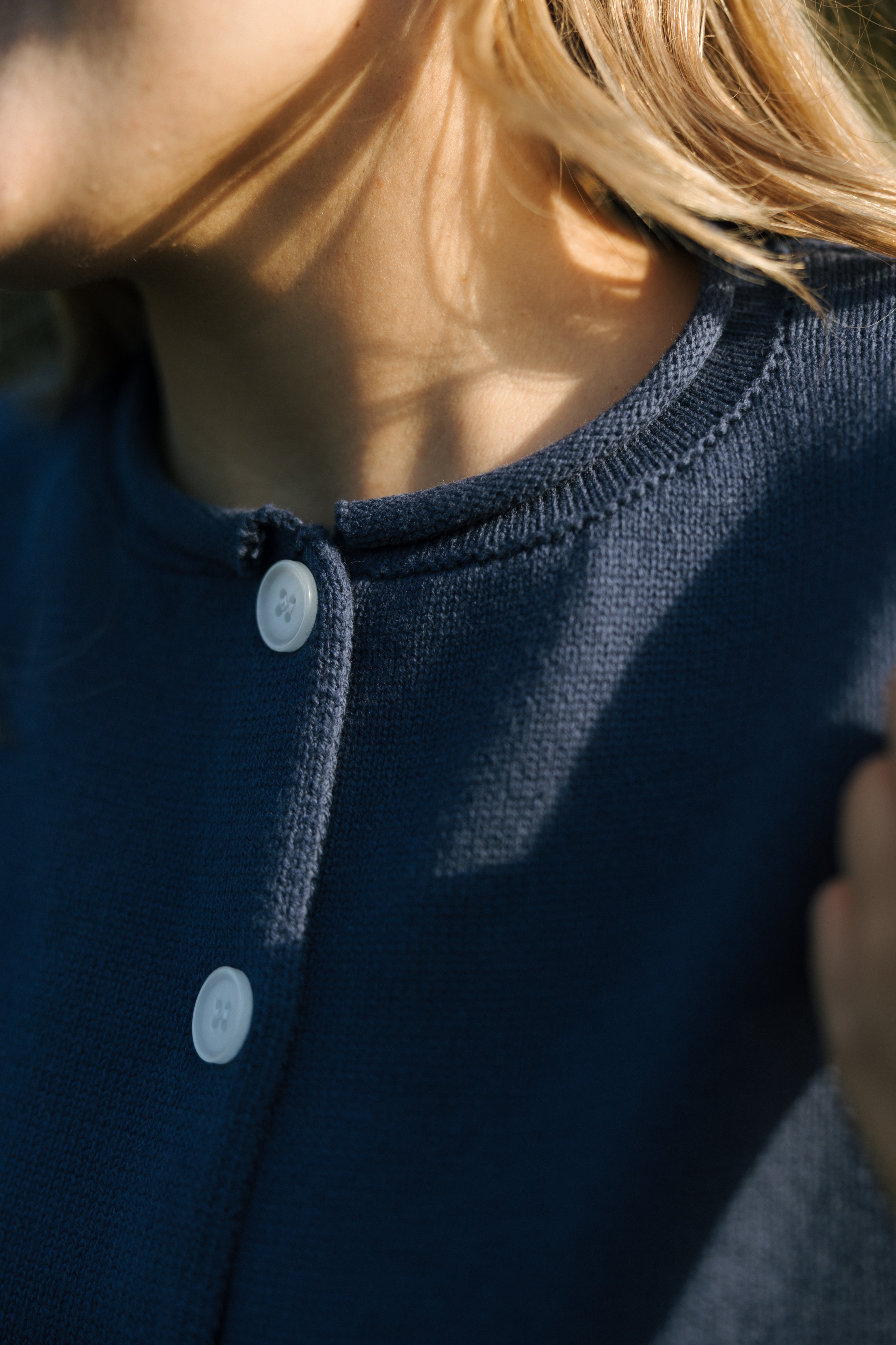 LONDON SWEATER BUTTON-UP VEST